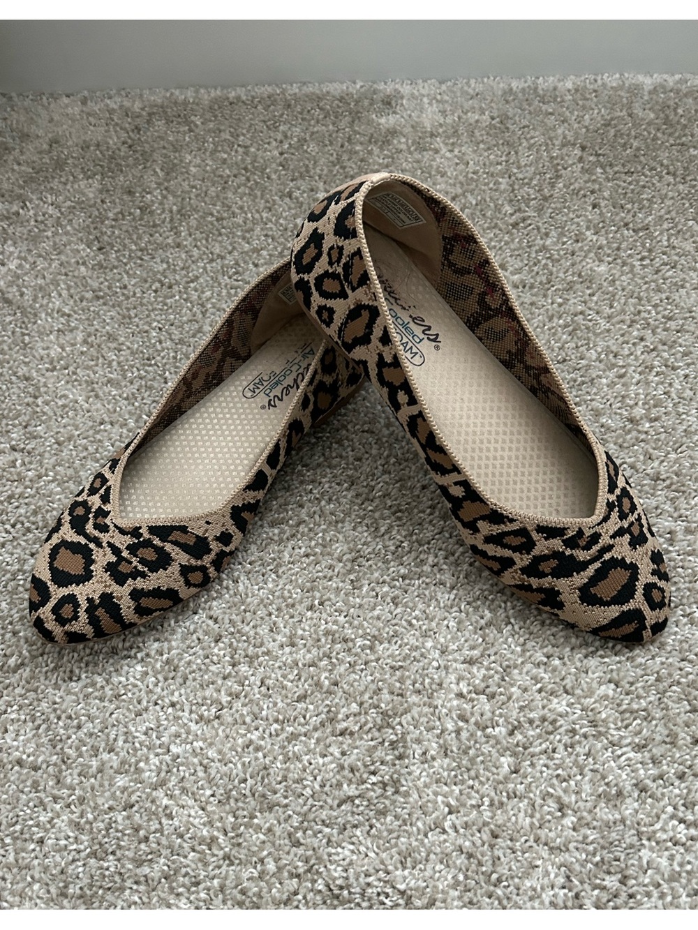 Skechers Cleo Claw-Some Flat Women's Leopard Print Size 8.5